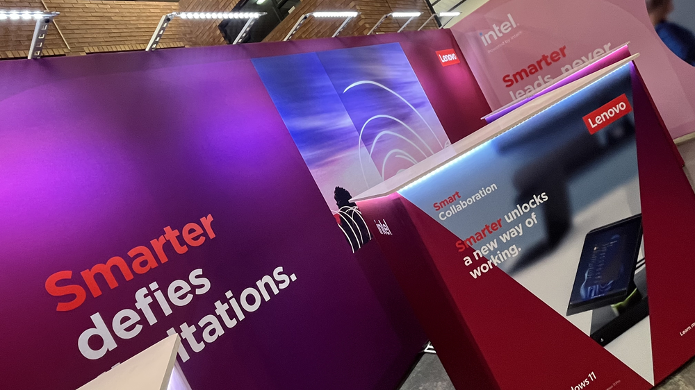 Gawks Triga Display System provides sleek display surfaces made with high quality frames and materials